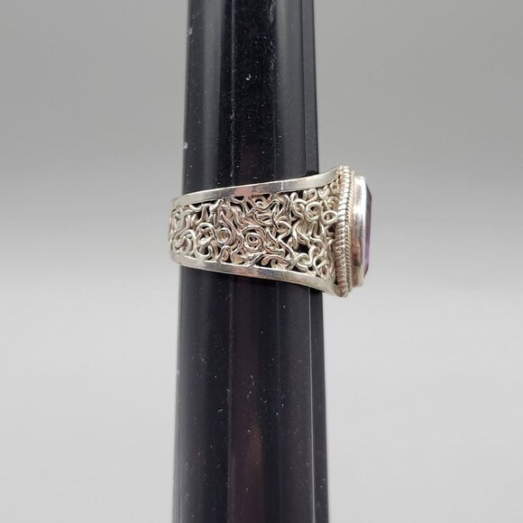 Vintage Spaghetti Filigree Ring Silver Tone Purple Glass Marquise Size 9.75 - Picture 3 of 4
